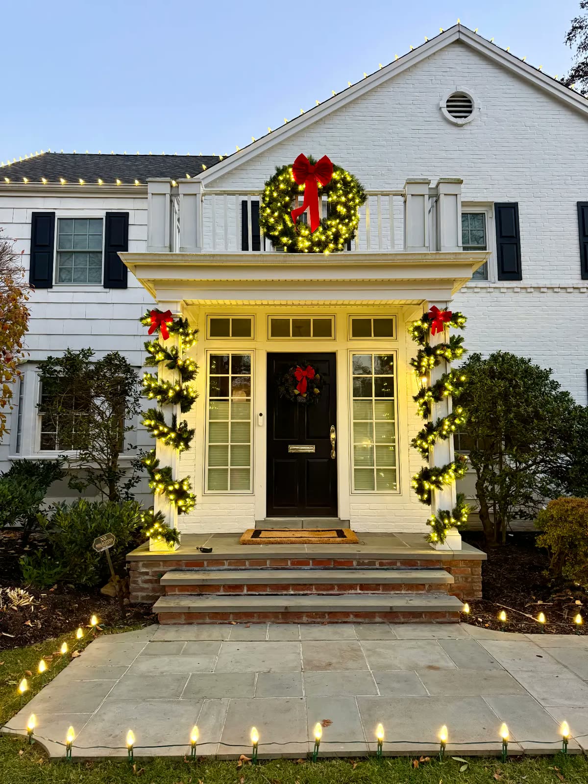 Christmas lighting installation in Manhasset, NY